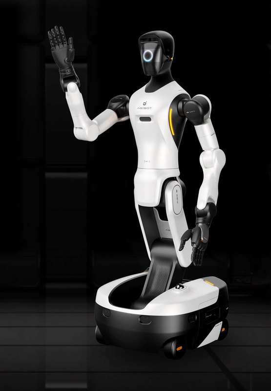 ภาพเรนเดอร์ผลิตภัณฑ์ทางการของ AgiBot G2 บนพื้นหลังสตูดิโอสีดำ — หุ่นยนต์กึ่งฮิวแมนนอยด์ตัวสีขาว-ดำ มีโลโก้ AGIBOT ที่อก ยกมือขวาขึ้นทักทาย ท่อนล่างเป็นฐานล้อทรงเตี้ยสีขาว-ดำที่เห็นล้อชัดเจน